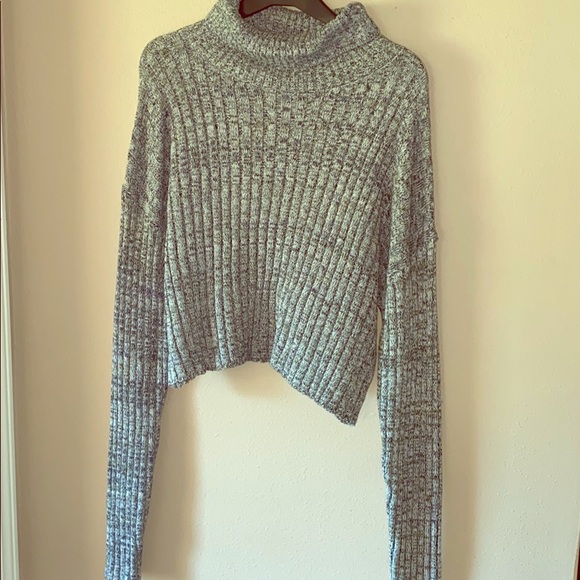 Grey Sweater - Picture 4 of 4